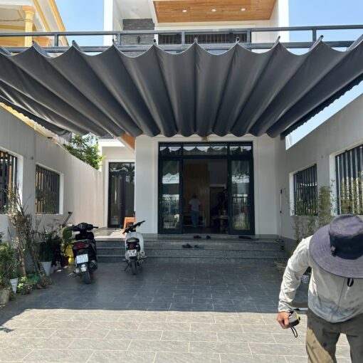 Mái xếp sân nhà Phú Nhuận
