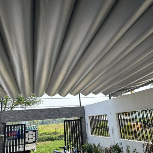 Mái xếp sân nhà Thủ Dầu Một
