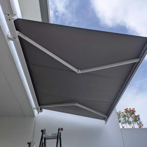 mai hien di dong quan 2